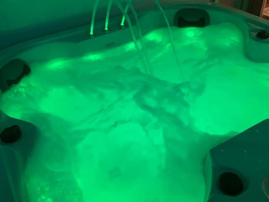 Apartamento Perfect Couple Retreat To Unwind&Relax With Hottub Peacehaven Exterior foto